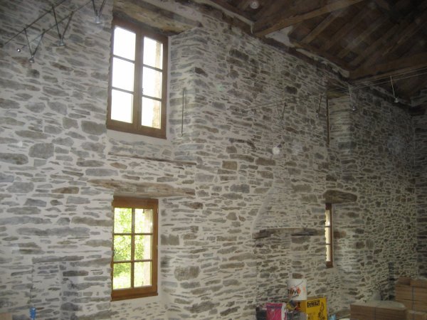 rénovation maison en pierre à Loyettes 